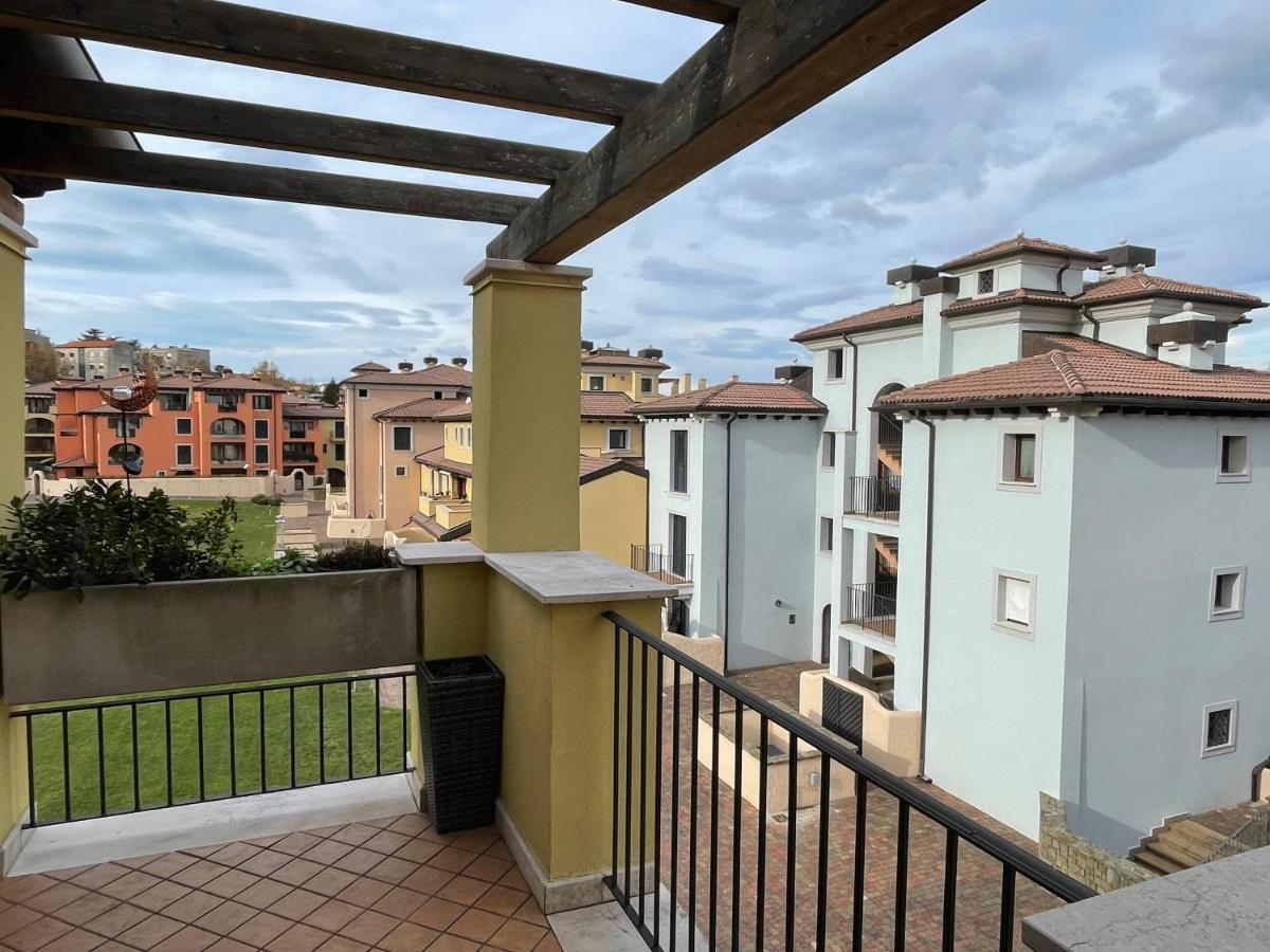 Apartment Claudia Muggia Bagian luar foto