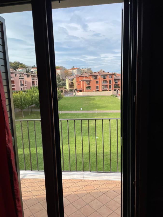Apartment Claudia Muggia Bagian luar foto