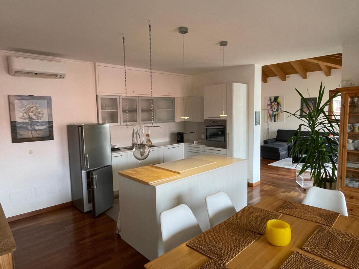 Apartment Claudia Muggia Bagian luar foto