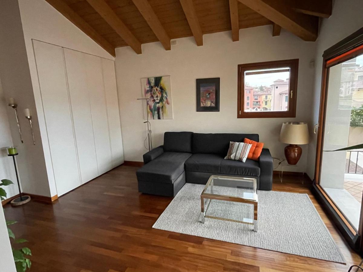 Apartment Claudia Muggia Bagian luar foto