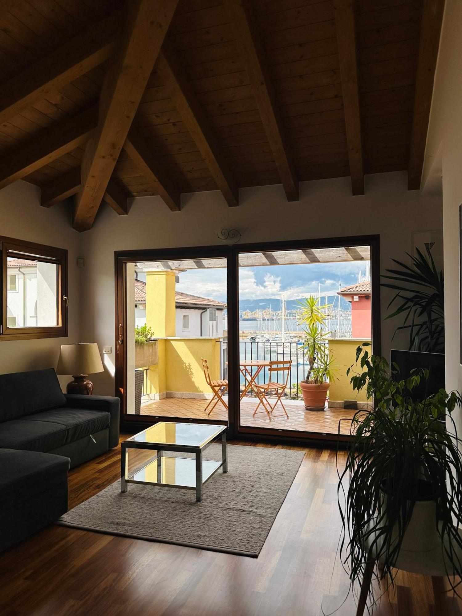 Apartment Claudia Muggia Bagian luar foto